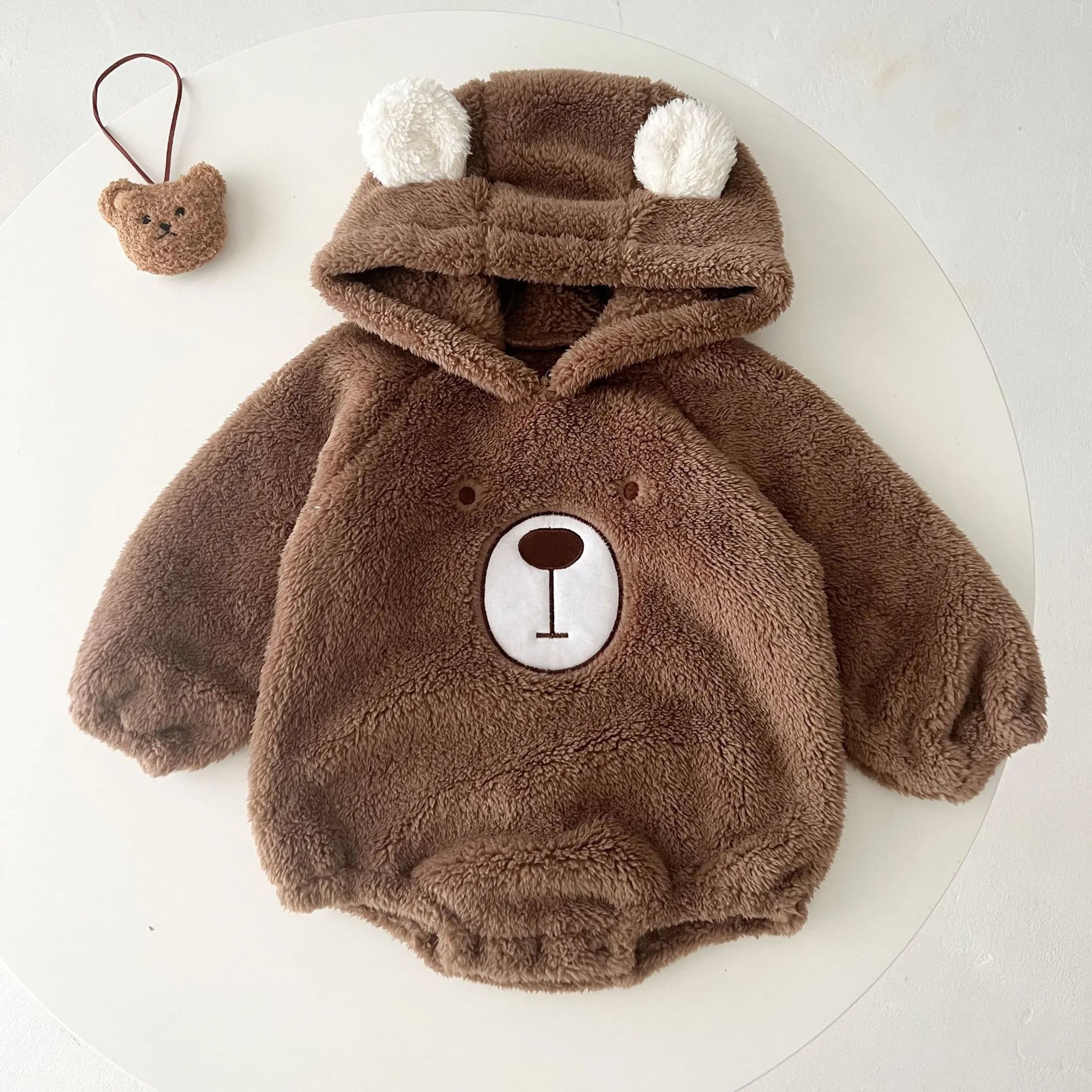Baby Bear Embroide Pattern Soft Bodysuits In Autumn