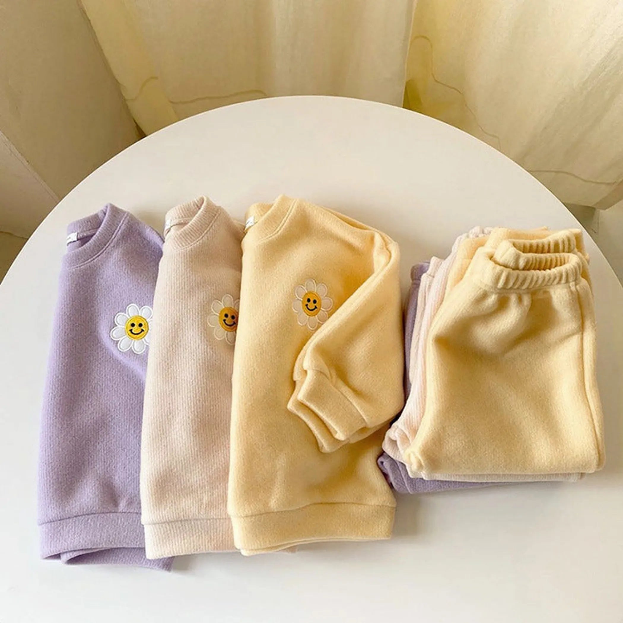 Baby Solid Color Sunflower Patched Pattern Hoodies With Pants Sets